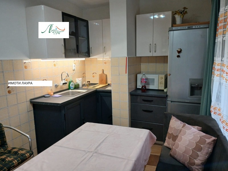 Дава под наем 2-СТАЕН, гр. Шумен, Херсон, снимка 2 - Апартаменти - 53421638