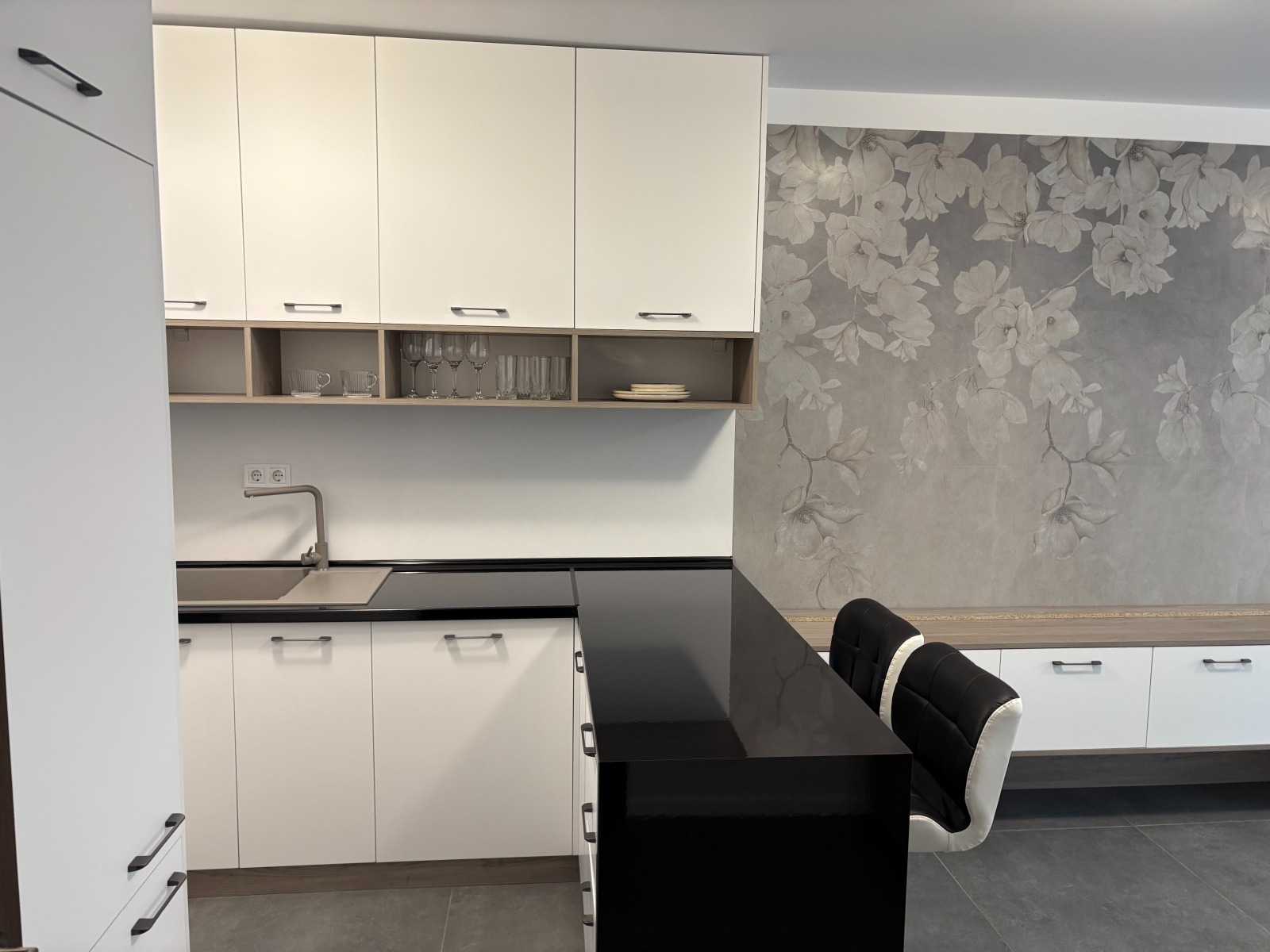 Дава под наем 2-СТАЕН, гр. София, Манастирски ливади, снимка 2 - Апартаменти - 53794872