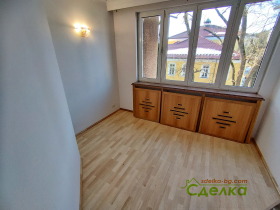 2 makuuhuonetta Tsentar, Gabrovo 11