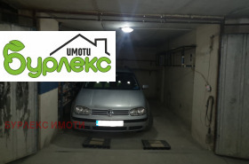 Garage Lyatno kino Trakiya, Varna 5