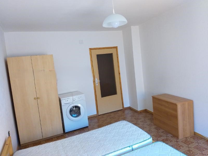 Дава под наем СТАЯ, гр. Пловдив, Център