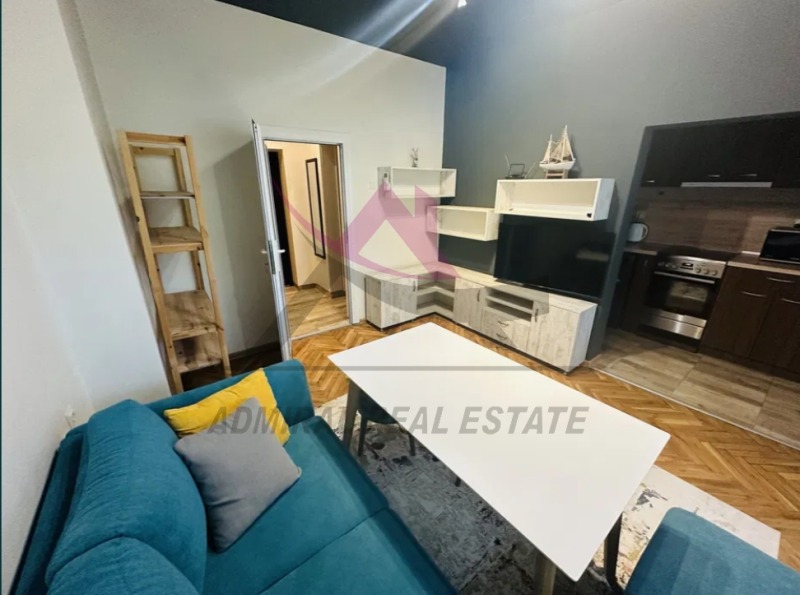 De inchiriat  1 dormitor Varna , Țentâr , 55 mp | 53776240 - imagine [2]