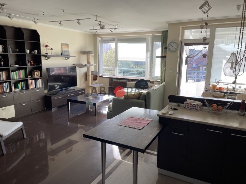 В аренду  2 спальни Бургас , Център , 90 кв.м | 81893399 - изображение [4]