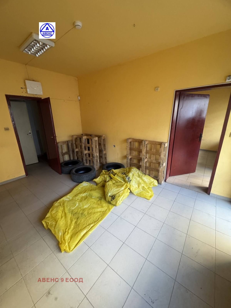 В аренду  Хранилище Плевен , Широк център , 38 кв.м | 74359873 - изображение [2]