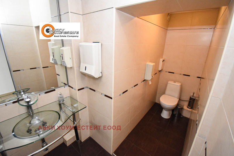 Da affittare  Ufficio Sofia , Gotse Delchev , 200 mq | 40648409 - Immagine [12]