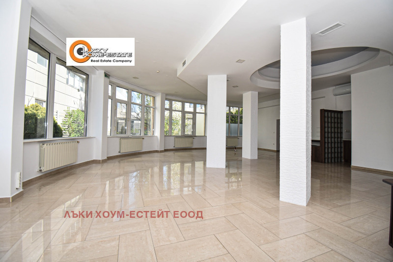 Da affittare  Ufficio Sofia , Gotse Delchev , 200 mq | 40648409