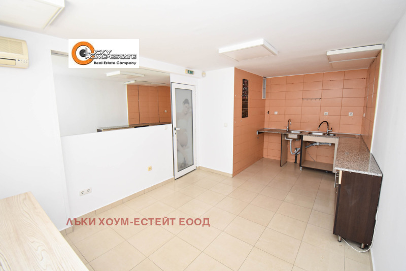 Da affittare  Ufficio Sofia , Gotse Delchev , 200 mq | 40648409 - Immagine [10]