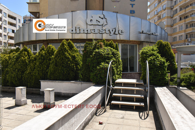 Da affittare  Ufficio Sofia , Gotse Delchev , 200 mq | 40648409 - Immagine [16]