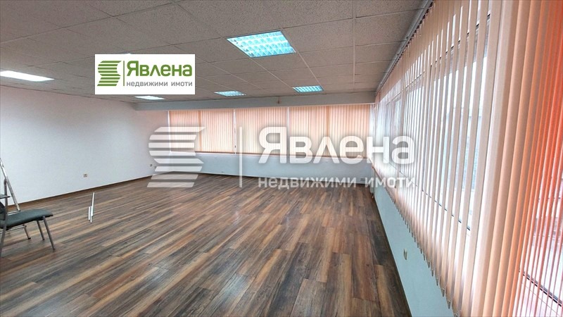 För uthyrning  Kontor Sofia , Vrajdebna , 60 kvm | 70388560 - bild [2]