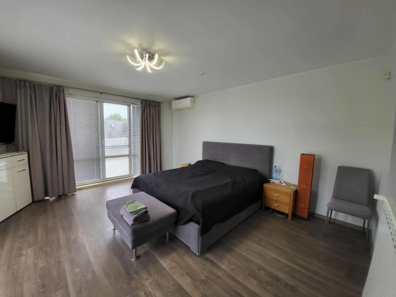 Kiadó  Ház Varna , m-t Gorna Traka , 320 négyzetméter | 34981477