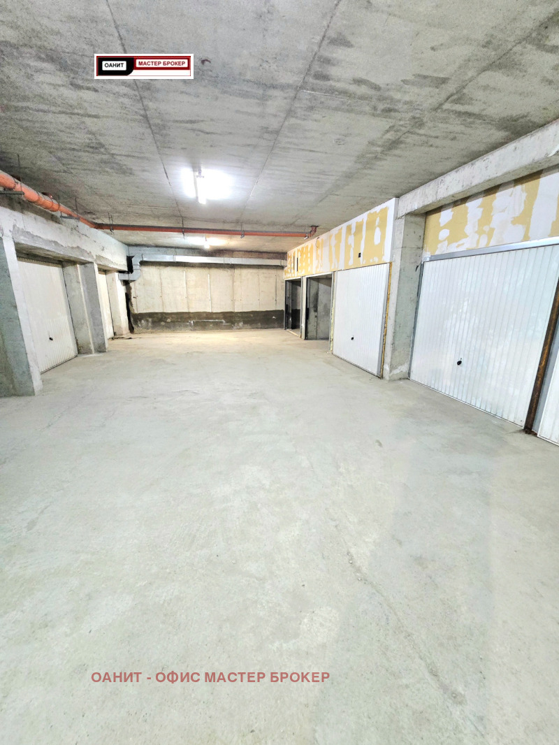 K pronájmu  Garáž Sofia , Mladost 2 , 20 m2 | 64220182 - obraz [3]