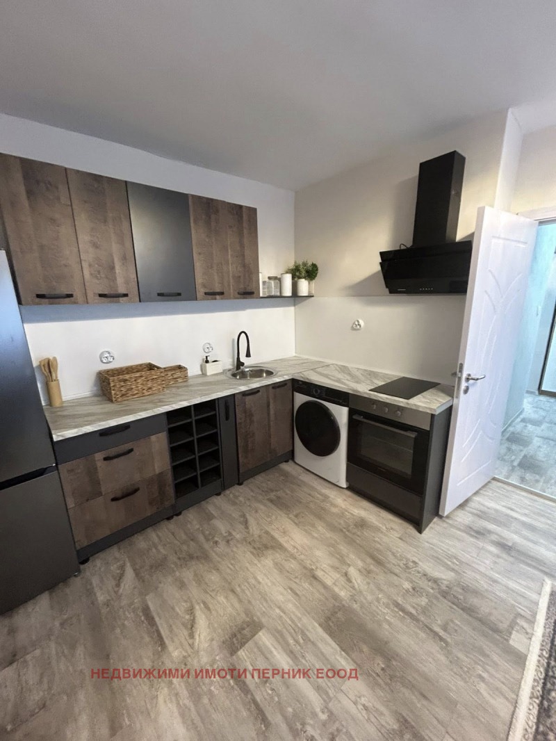 Дава под наем 2-СТАЕН, гр. Перник, Изток, снимка 3 - Апартаменти - 53447325