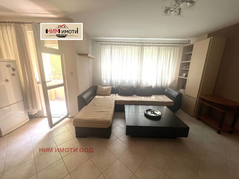 Издаје се  2 спаваће собе Софија , Витоша , 90 м2 | 86505393