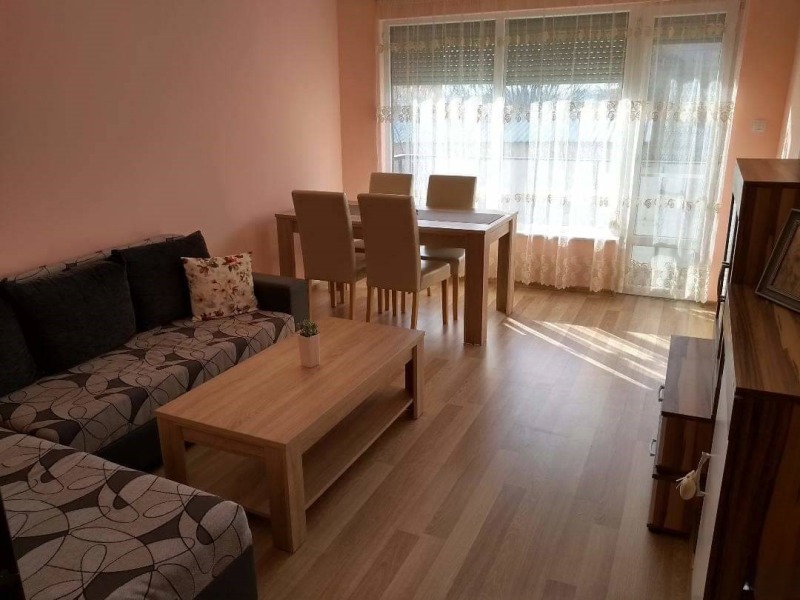 Дава под наем 3-СТАЕН, гр. Пловдив, Тракия