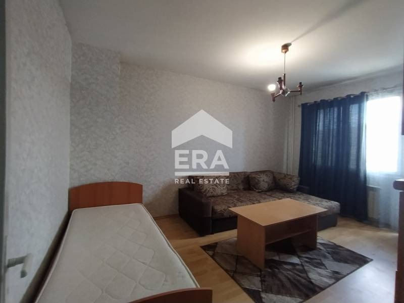 Дава под нем  2-стаен, град Варна, Младост 1 •  205 EUR • ID 62611886 — holmes.bg - [1] 