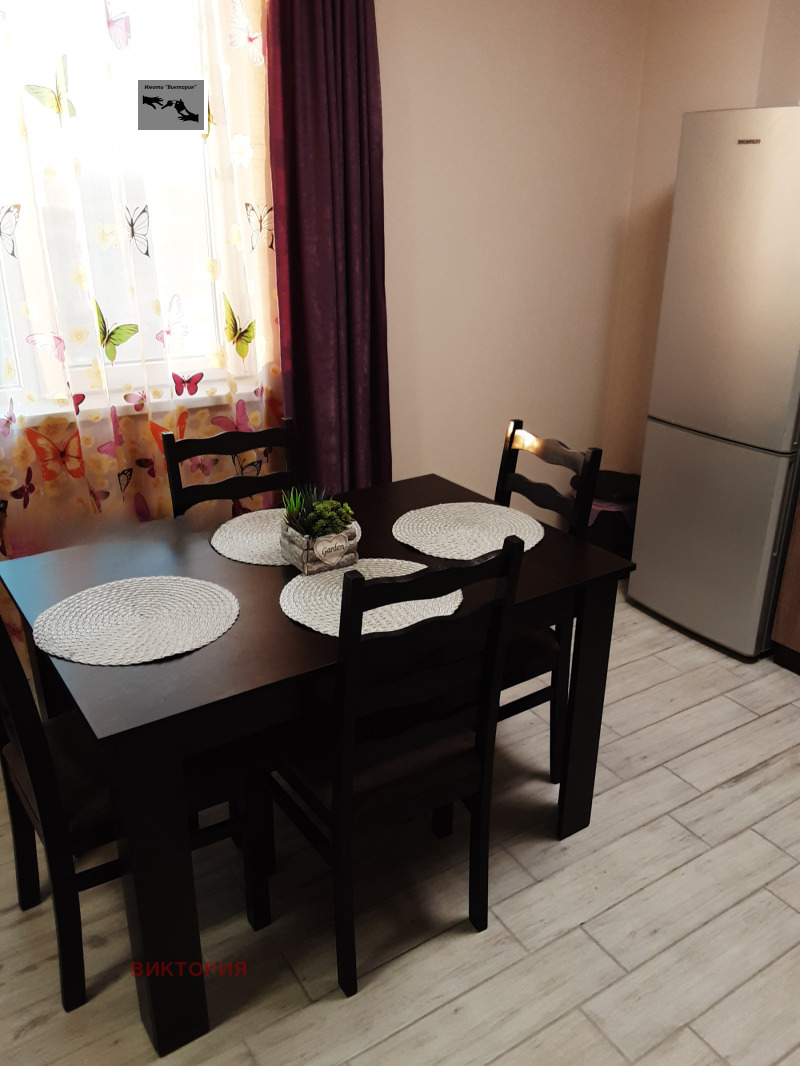 Дава под наем  2-стаен град Пазарджик , Устрем , 63 кв.м | 67250650 - изображение [2]