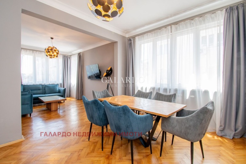 Дава под наем  3-стаен град София , Център , 110 кв.м | 80838200