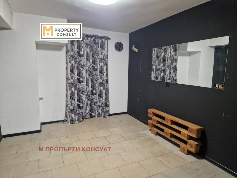 Дава под наем ОФИС, гр. Плевен, Широк център, снимка 2 - Офиси - 52398072