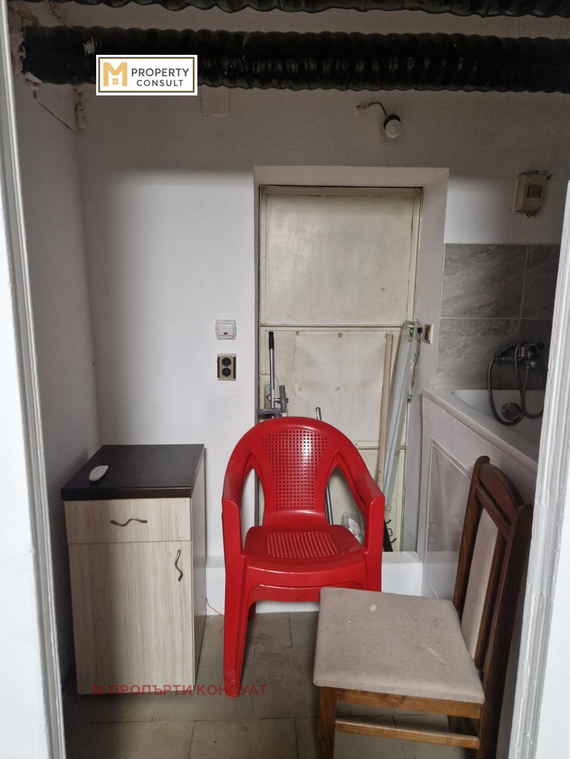 Дава под наем ОФИС, гр. Плевен, Широк център, снимка 8 - Офиси - 52398072