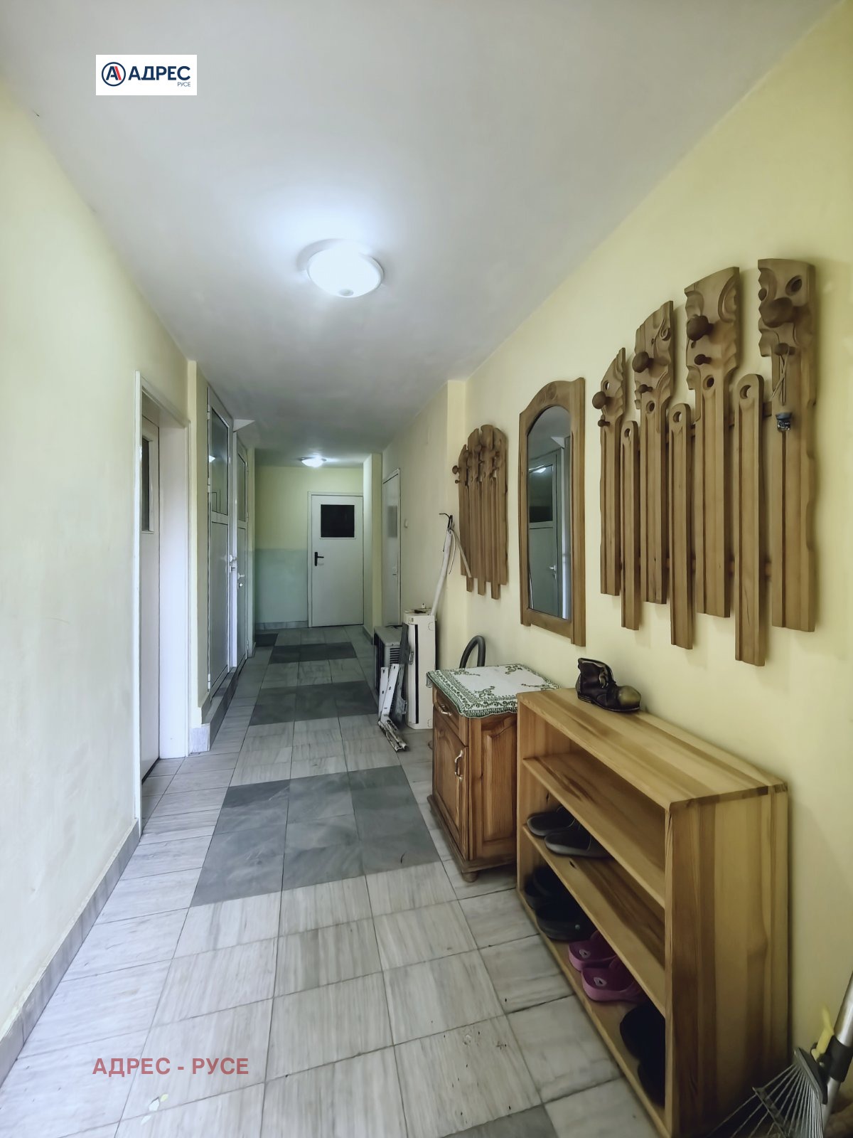 Дава под наем КЪЩА, гр. Русе, в.з. Средна кула, снимка 8 - Къщи - 54853670