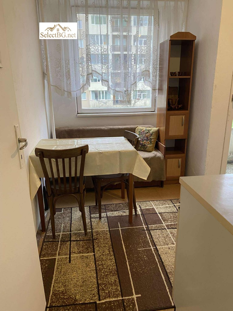 Дава под наем 2-СТАЕН, гр. Велико Търново, Бузлуджа, снимка 2 - Апартаменти - 52568565