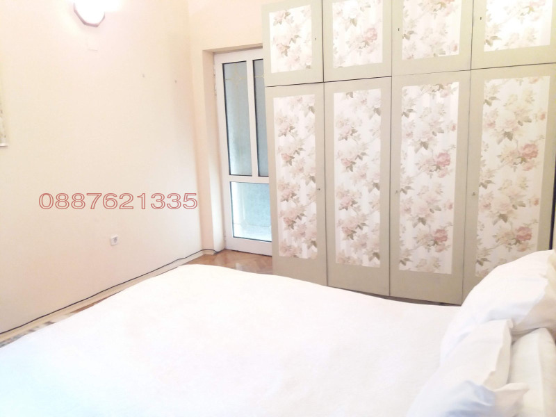 Te huur  Studio Sofia , Tsentar , 75 m² | 55873307 - afbeelding [2]