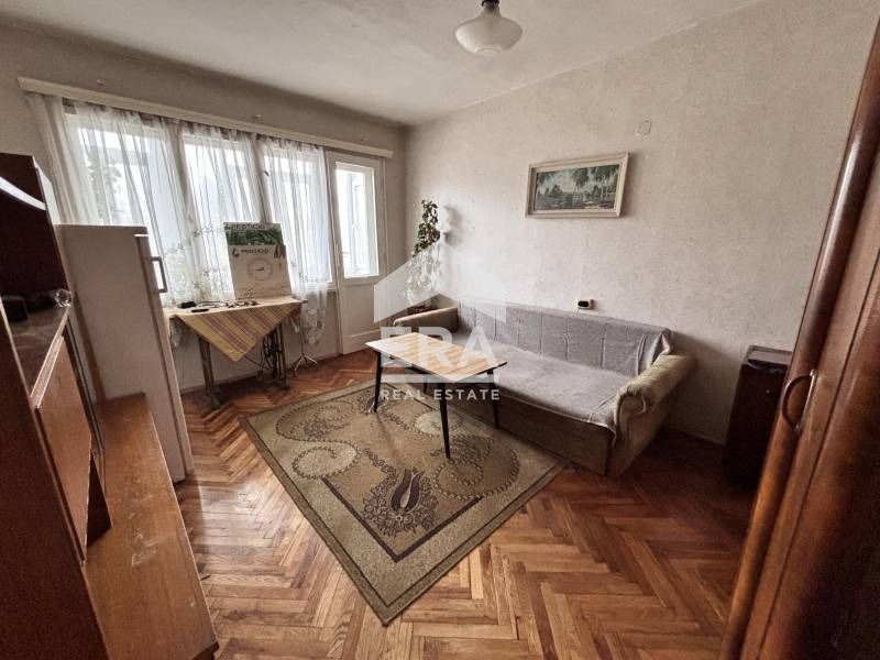 Дава под наем 2-СТАЕН, гр. Шумен, Център, снимка 2 - Апартаменти - 52811286