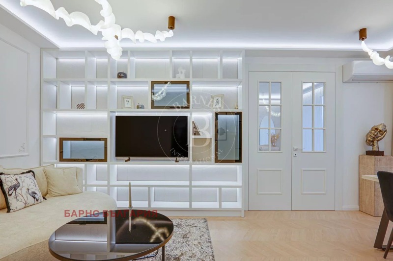 Дава под наем 3-СТАЕН, гр. София, Център, снимка 4 - Апартаменти - 53535563