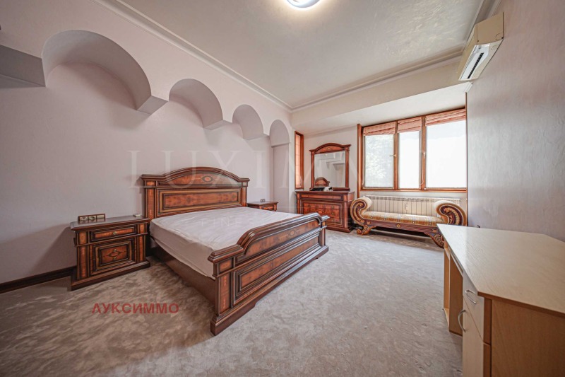 Te huur  3 slaapkamers Sofia , Tsentar , 200 m² | 91535556 - afbeelding [9]