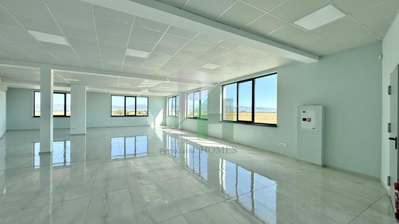Vuokrattavana  Toimisto Sofia , Vraždebna , 220 neliömetriä | 48259509 - kuva [2]