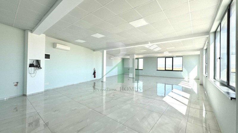 Vuokrattavana  Toimisto Sofia , Vraždebna , 220 neliömetriä | 48259509 - kuva [4]