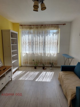 1 Schlafzimmer Iztok, Pernik 1