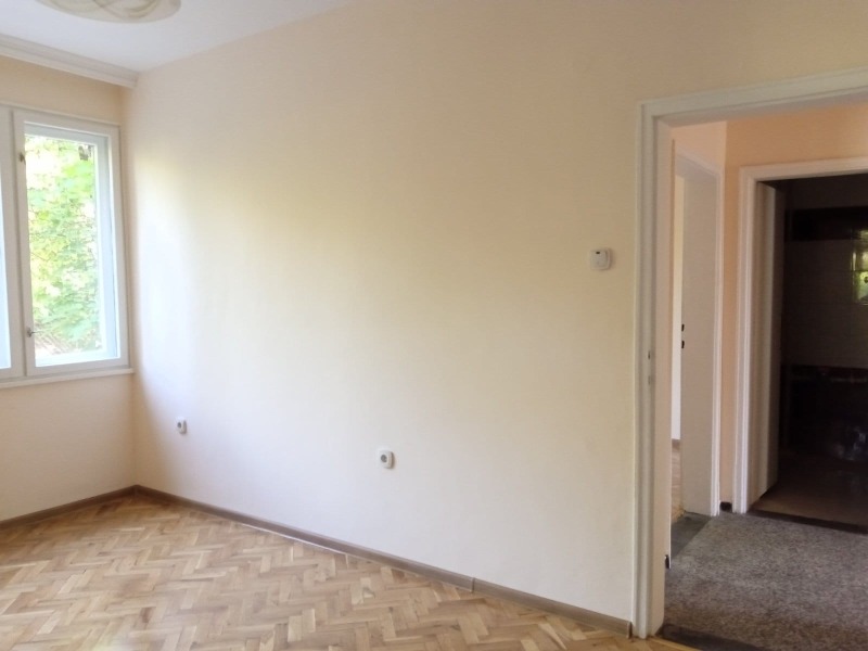 Vuokrattavana  Toimisto Plovdiv , Tsentar , 110 neliömetriä | 48602529 - kuva [5]