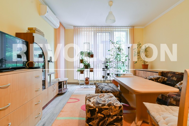De inchiriat  1 dormitor Sofia , Sveta Troița , 65 mp | 63552050 - imagine [4]