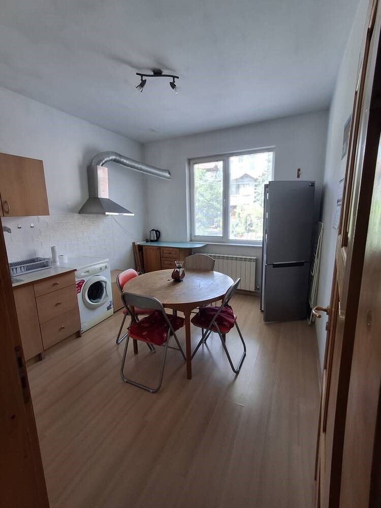 Zu vermieten  1 Schlafzimmer Plowdiw , Zentar , 65 qm | 35334351