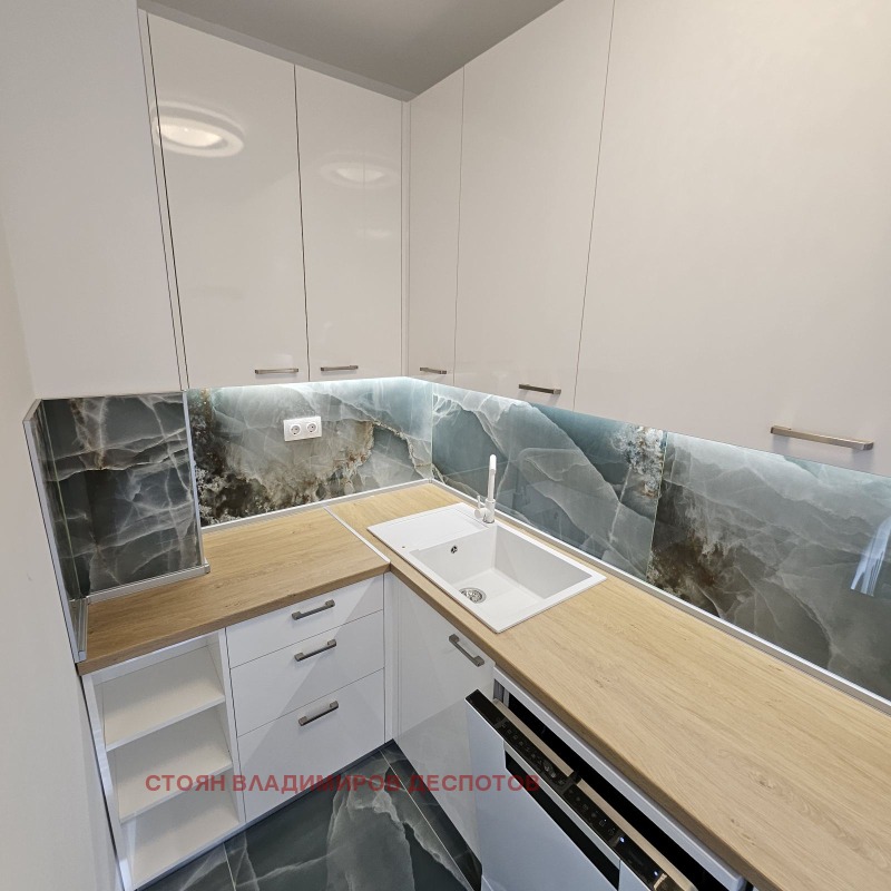 För uthyrning  2 sovrum Sofia , Krasno selo , 100 kvm | 40946293 - bild [4]
