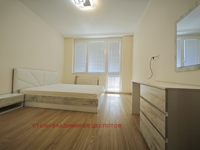För uthyrning  2 sovrum Sofia , Krasno selo , 100 kvm | 40946293 - bild [13]