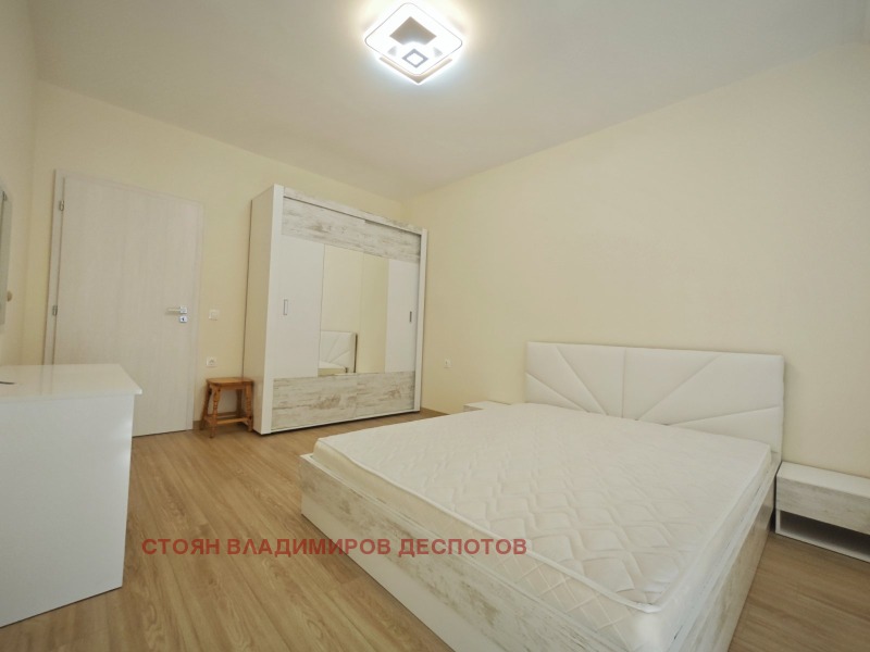 För uthyrning  2 sovrum Sofia , Krasno selo , 100 kvm | 40946293 - bild [12]