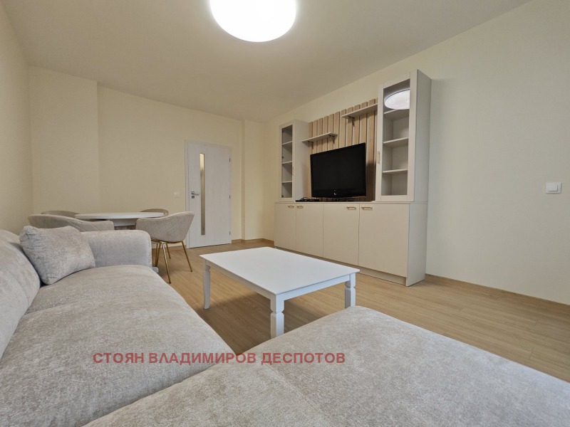 För uthyrning  2 sovrum Sofia , Krasno selo , 100 kvm | 40946293 - bild [7]