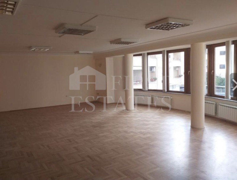 Дава под Наем МНОГОСТАЕН в град София, Изток - 250 кв.м / 1 700 € » 3 324.91 лв., КЕЛЪР УИЛЯМС ЦЕНТЪР