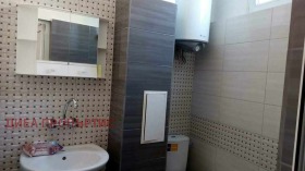 2 camere da letto Tsentar, Burgas 8