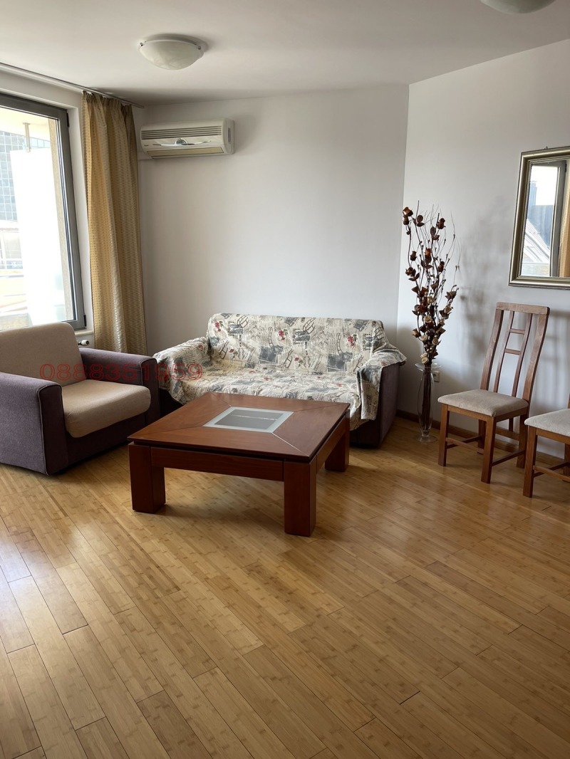 Zu vermieten  1 Schlafzimmer Sofia , Iztok , 70 qm | 97426307