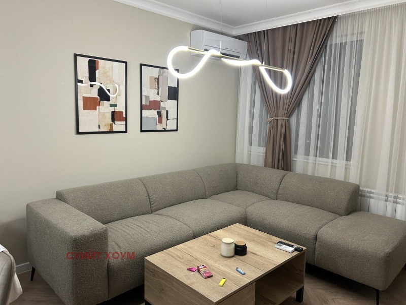 Te huur  1 slaapkamer Sofia , Darvenitsa , 70 m² | 74128605