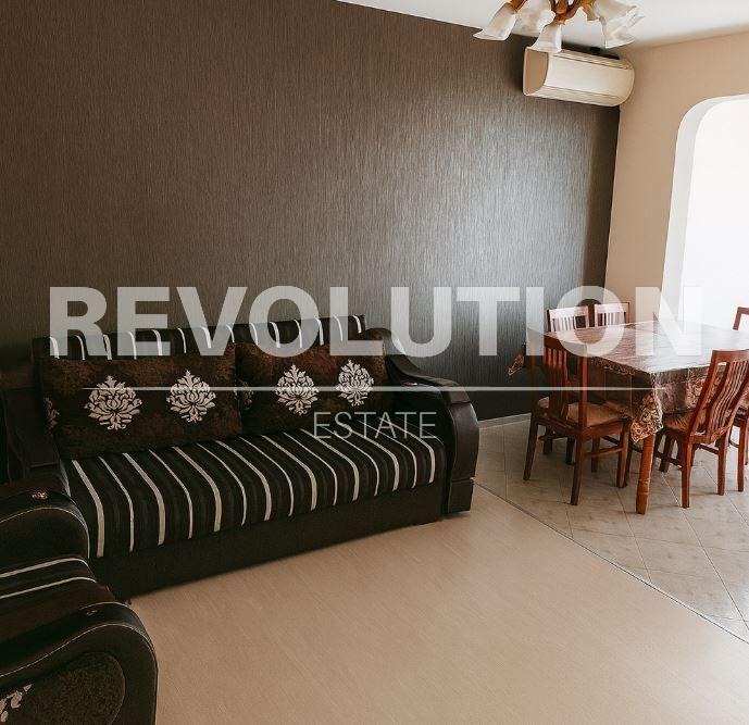 Дава под наем 3-СТАЕН, гр. Варна, Възраждане 2