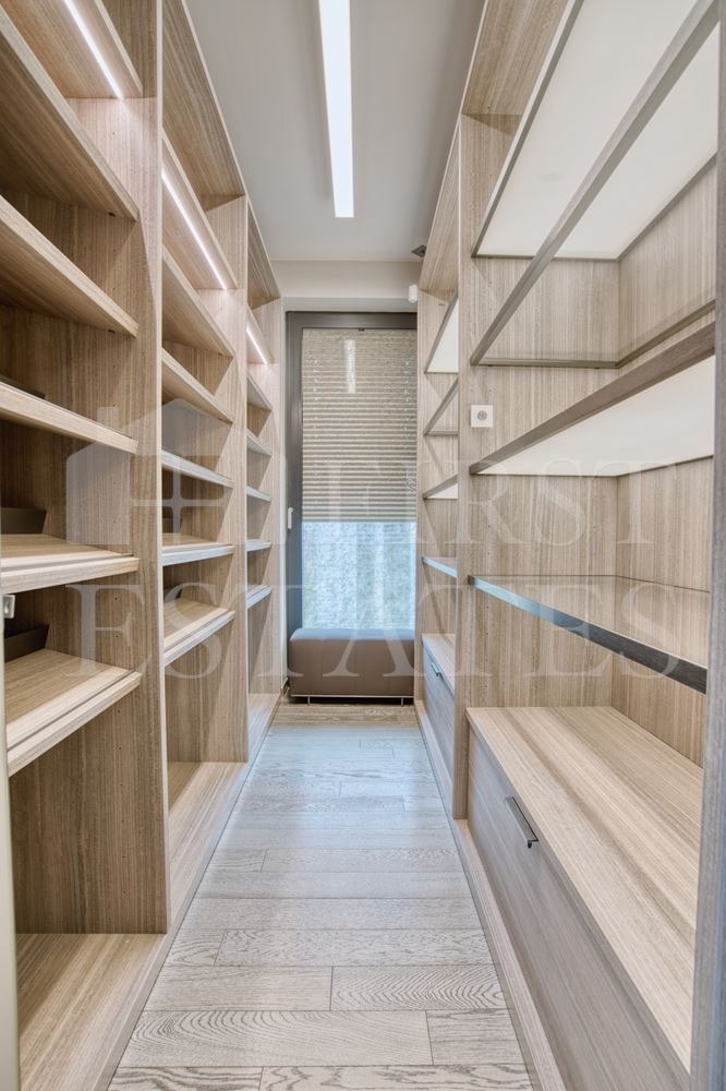 K pronájmu  2 ložnice Sofia , Chladilnika , 190 m2 | 70525563 - obraz [11]