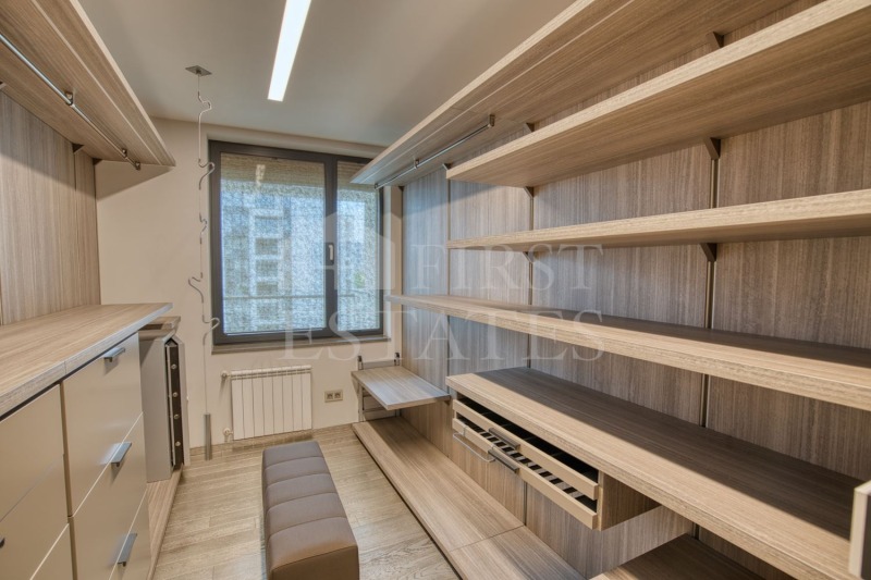 K pronájmu  2 ložnice Sofia , Chladilnika , 190 m2 | 70525563 - obraz [10]