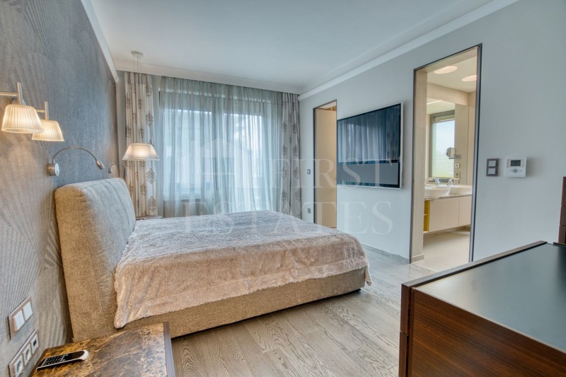 K pronájmu  2 ložnice Sofia , Chladilnika , 190 m2 | 70525563 - obraz [8]