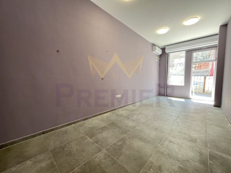 Do wynajęcia  Sklep Warna , Kolchozen pazar , 43 mkw | 89080137 - obraz [2]