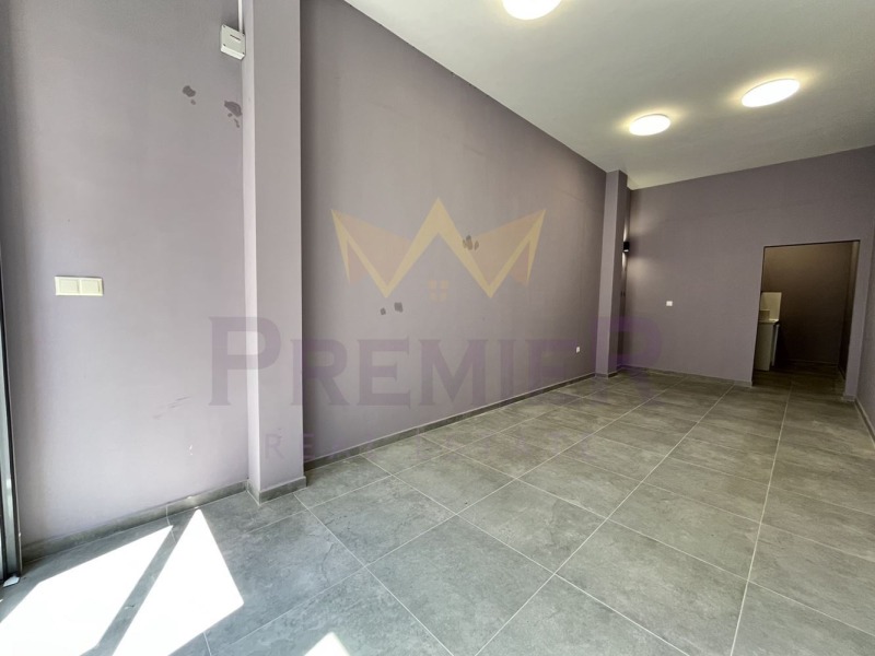 Do wynajęcia  Sklep Warna , Kolchozen pazar , 43 mkw | 89080137 - obraz [3]