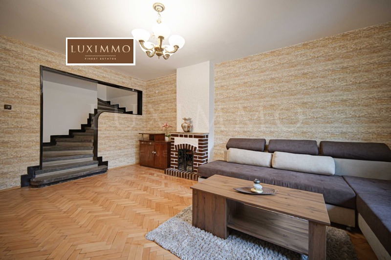 Para alugar  Casa Sofia , Iztok , 280 m² | 77721223 - imagem [2]